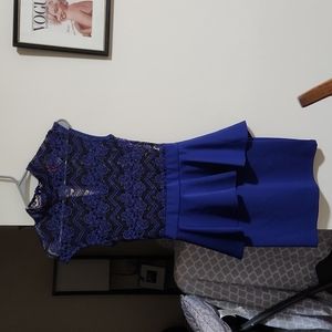 🌟NWT🌟 2B Bebe lace top scuba peplum dress brand new